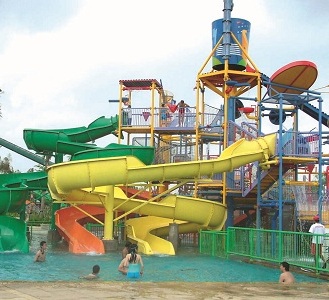 KOLAMRENANG